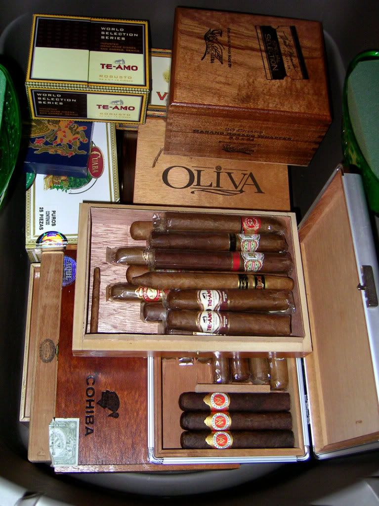 Tupperdor Construcción de un Humidor a bajo costo